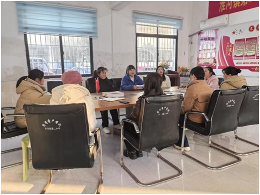 ���ػ�����ڶ�Сѧ�ٿ���ʳ�ලίԱ�����