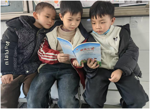 ���Ż�Ӫ�̻��������ѧУ��չ����������  �����Ķ�������