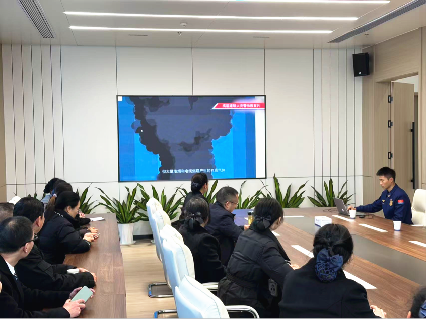 ���ݲ�Ͷ���Ŵ�����˾��������������Ԣ ���ΰ�ȫ������ǽ��