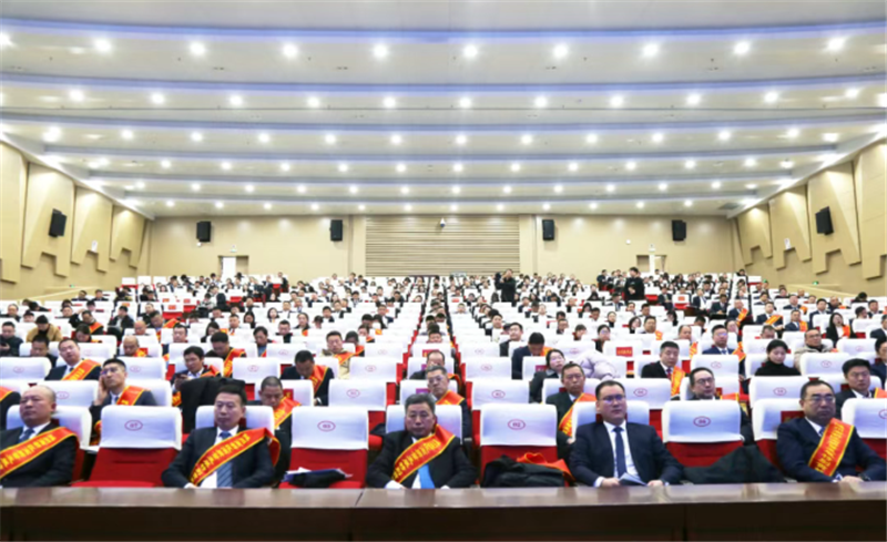 ������95����ҵϲ�Ὺ�����611��...