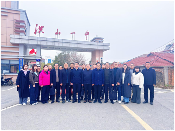 ��ɽ�ؽ��������Ÿ����غ�ɽ���һ��ѧ��Ħ