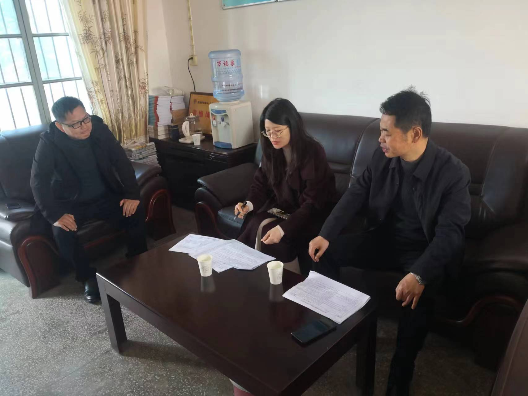 �򸣵�ũ���쵼������ѧ���ָ������