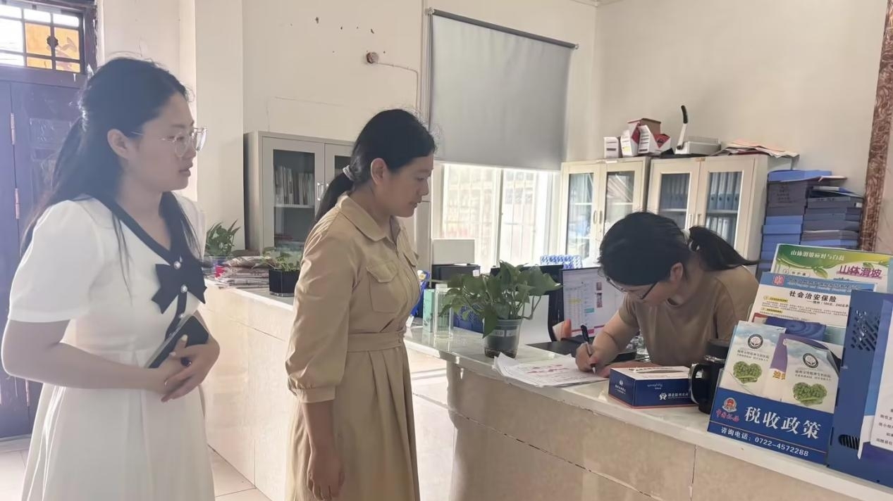 У������������ �뻧��������ˮ�����������������Сѧ��չ������ˮ�����