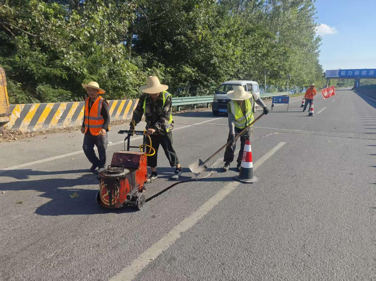 ս����ӭ�������� ��ͨ;�Ե�������ȫ�н�ͨ����ϵͳ���������찲ȫ��������