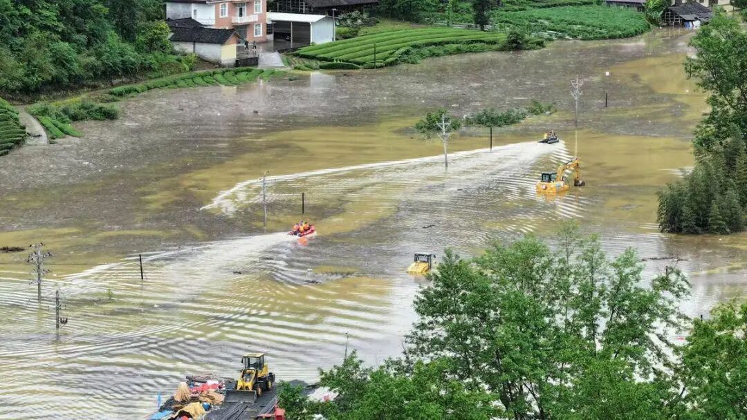 一边局地暴雨、一边高温干旱，湖北迎战旱涝并存大考
