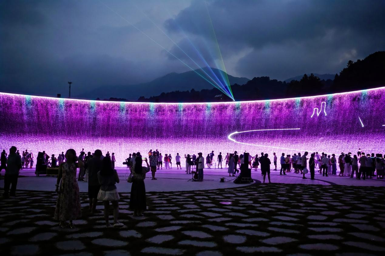 配图1