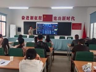 【优化营商环境】淅河第二初级中学开展“透明厨房”食堂开放日活动