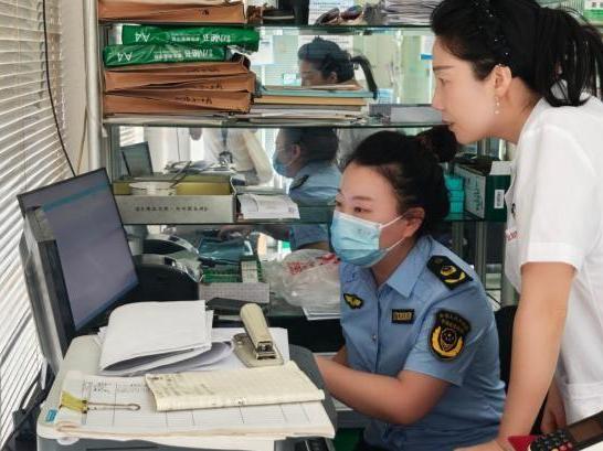 曾都区市场监管局开展中秋国庆双节前药品安全检查