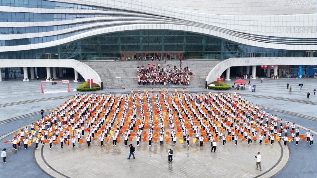 来了！随州向祖国告白