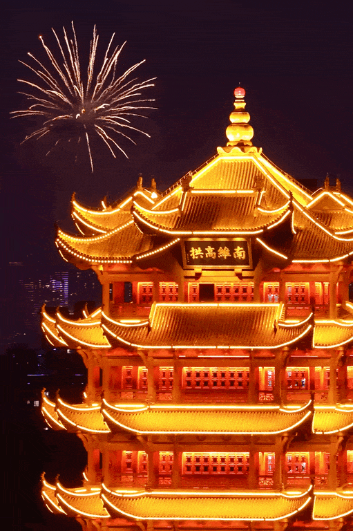 一座城市的夜空，何以牵动外交部发言人？