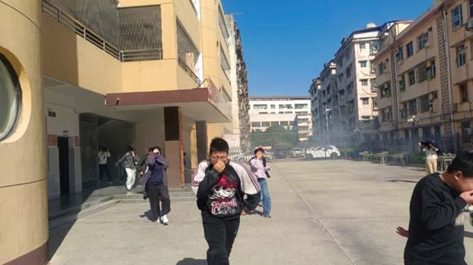 【优化营商环境】曾都区淅河第二初级中学开展消防安全应急演练&nbsp;
