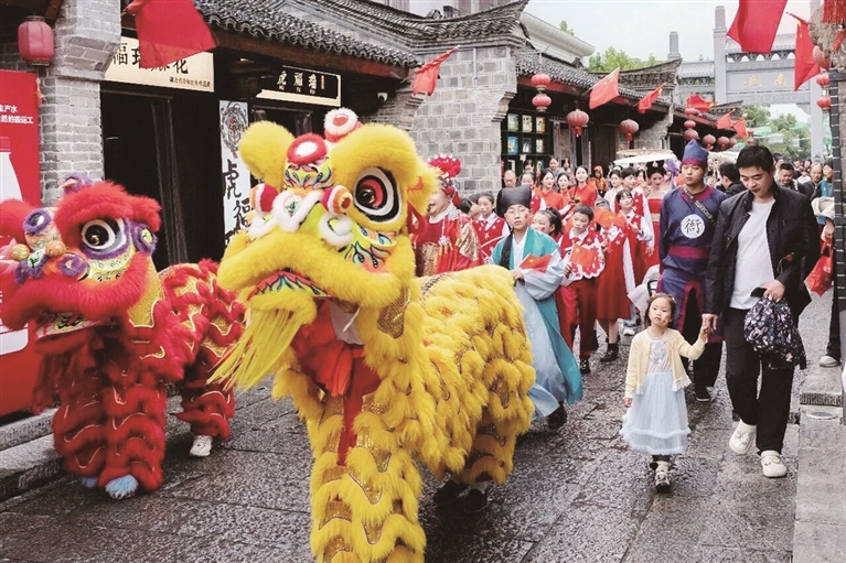 当特色烟火文化撞上假日