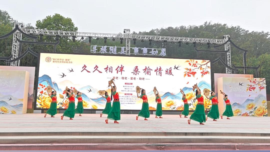 台上好戏连台 台下服务贴心！随县炎帝大集上演敬老盛宴