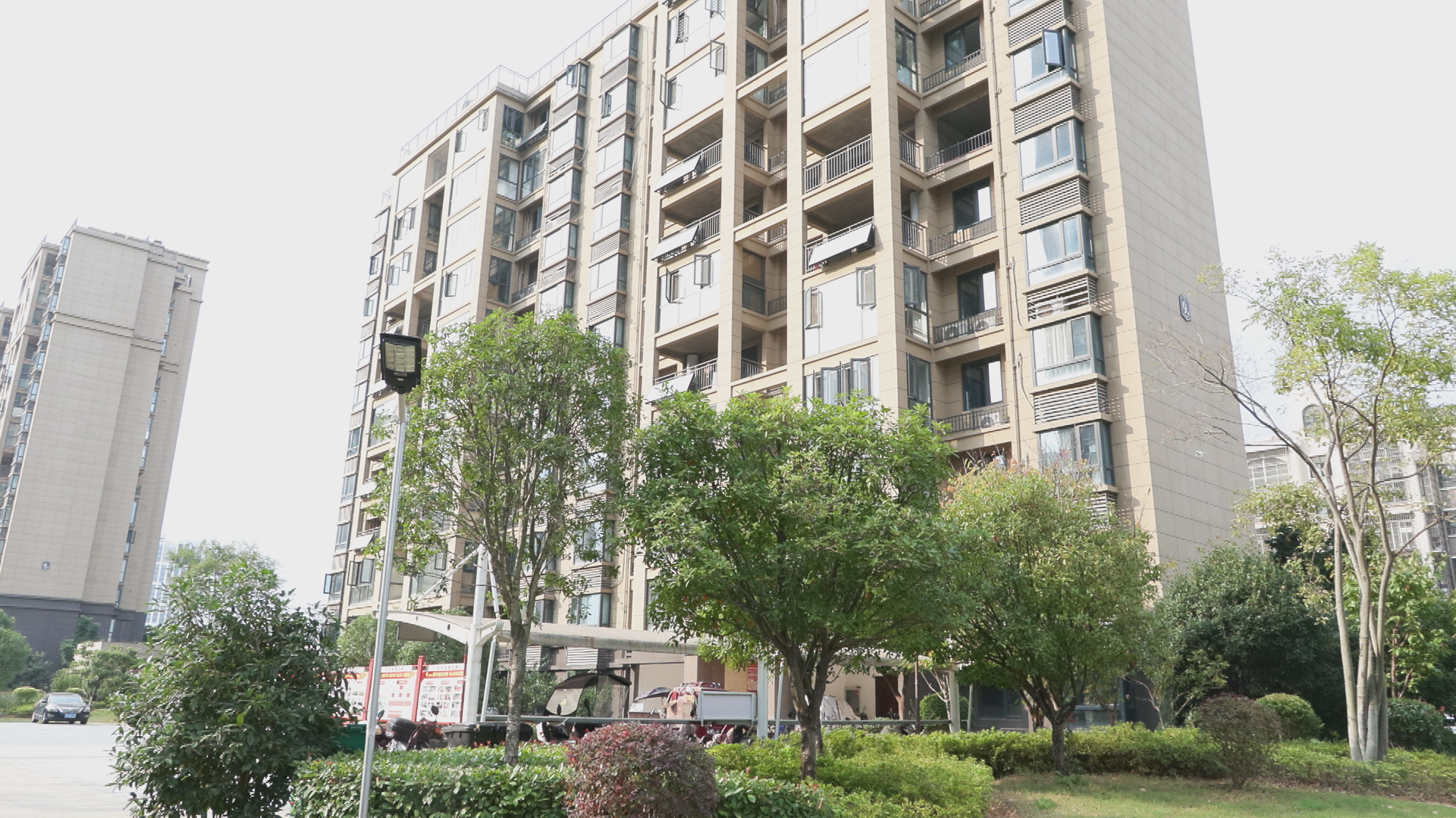 社会全方位｜《创建全国文明城市》社区物业携手 共创居民美好生活