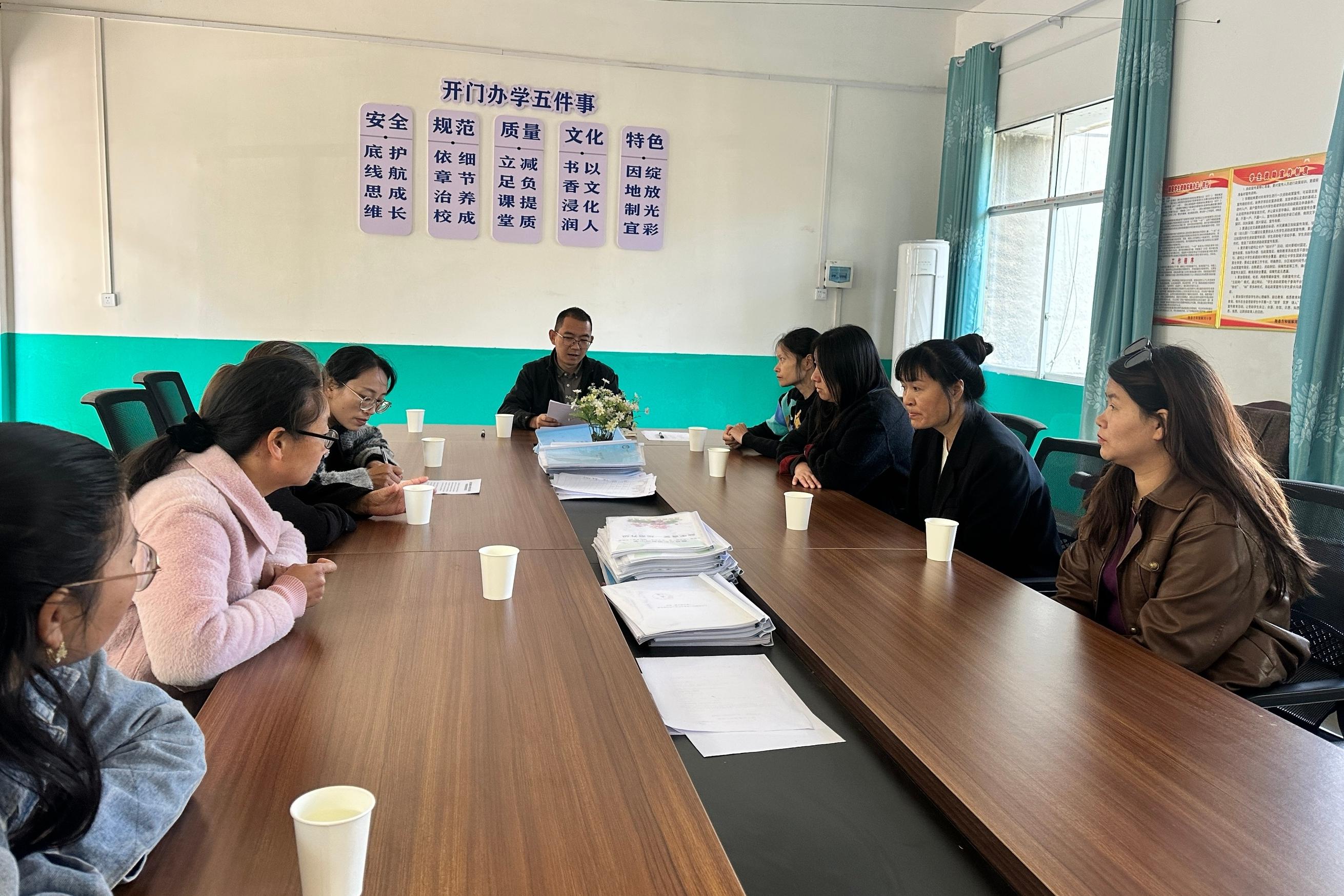 家校同心督食安 共护学子健康餐——随县万和镇解河小学组织开展食堂家长开放日活动