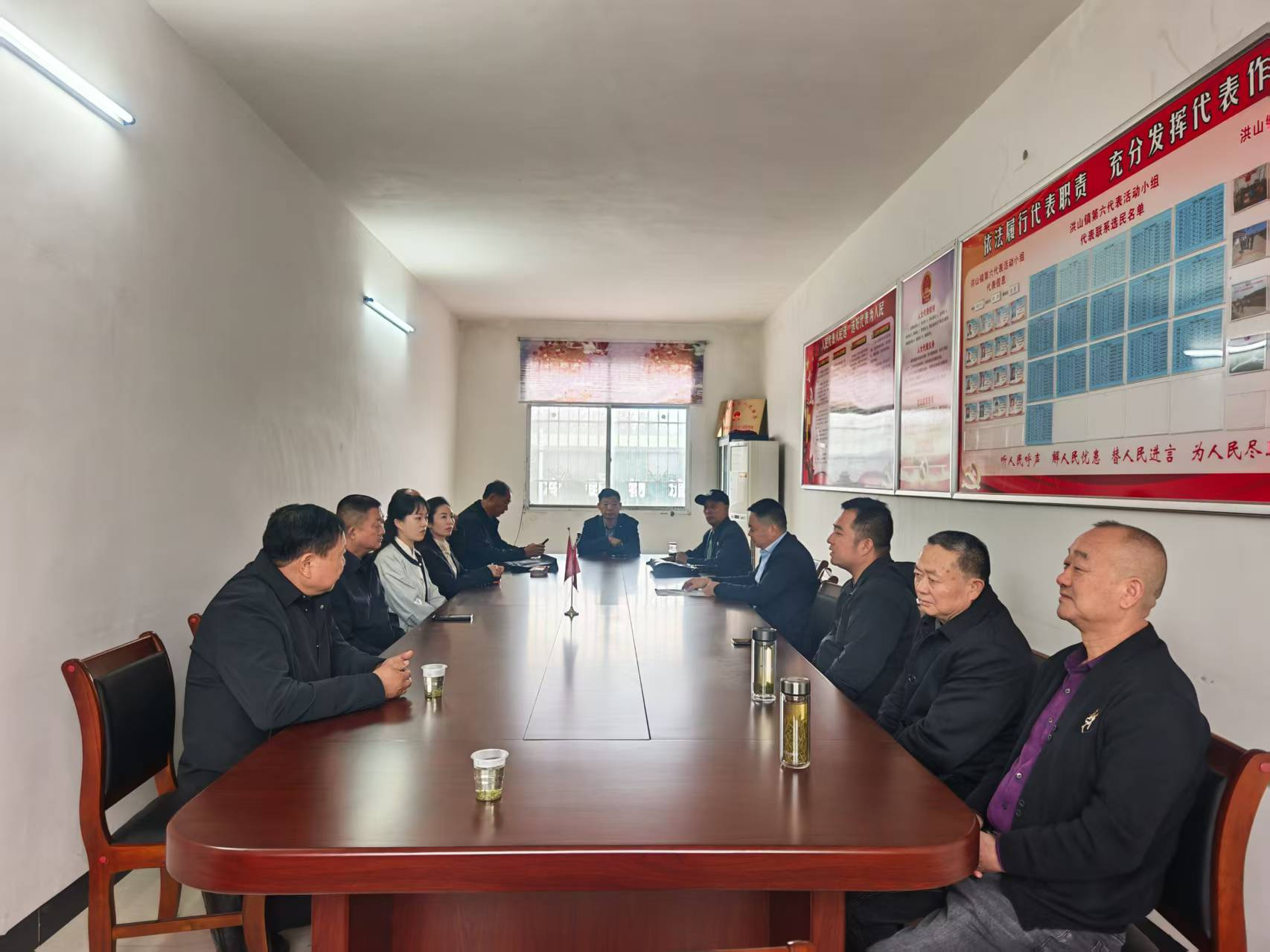 父爱虽远去 大义暖人生——洪山镇多方爱心人士与双凤村携手帮扶困境学子